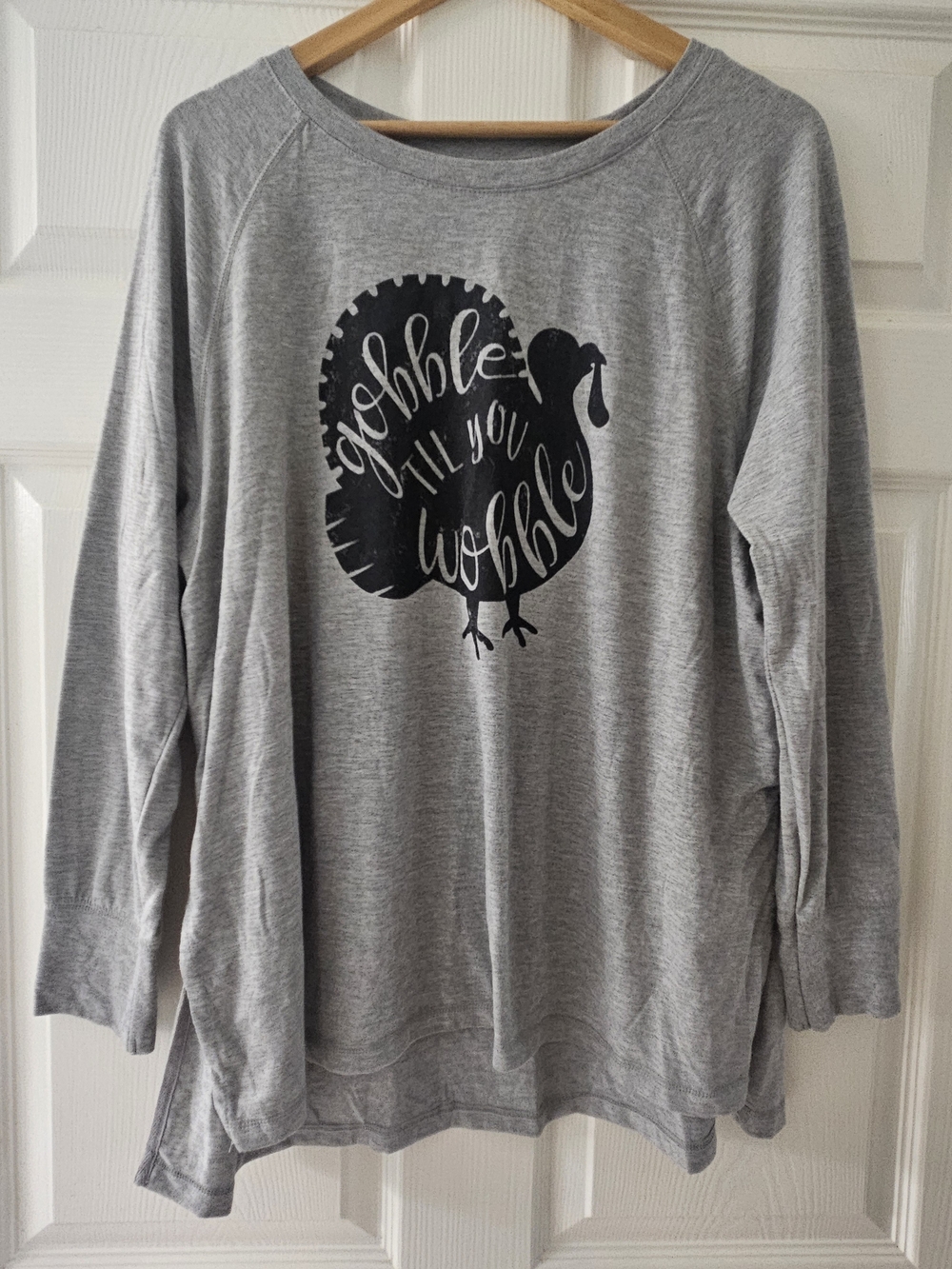 STATE Of Mine Light Gray Long-Sleeve Tee with Black Turkey Graphic